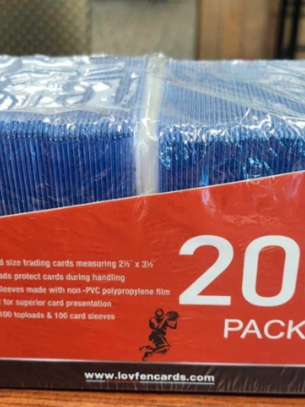 Lovefen 200 pack- 100 Toploaders & 100 Sleeves